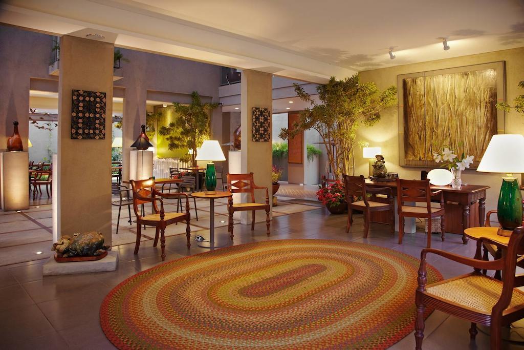 Bumi Semilir Art And Boutique Hotel Cihanjuang Extérieur photo